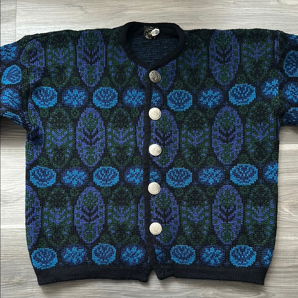 Vintage Norvyk by Ren-Dale Knit Virgin Wool Cardigan with Blue and Green Pattern - Picture 9 of 11